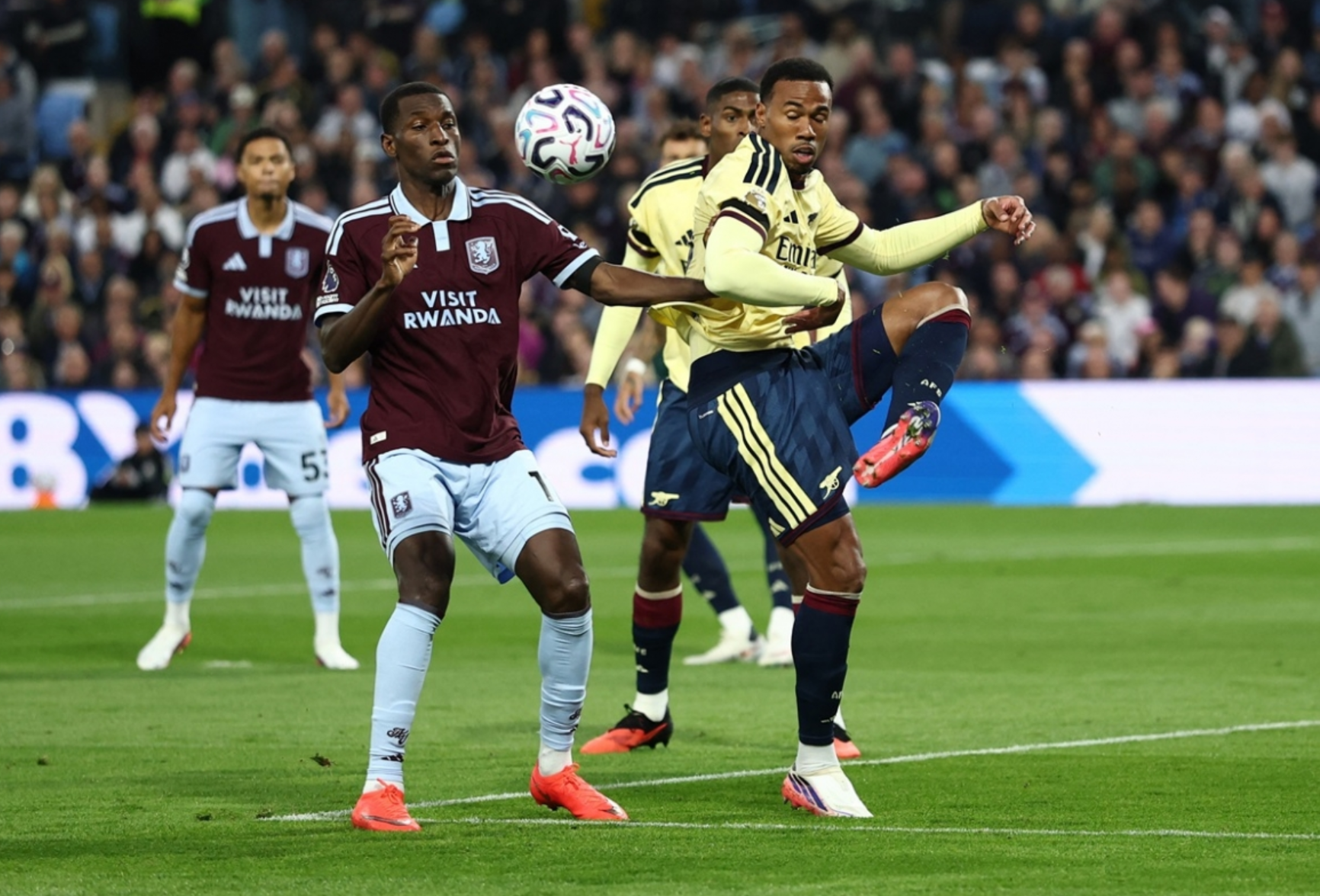 Aston Villa vs Arsenal (02:00 – 01/09)