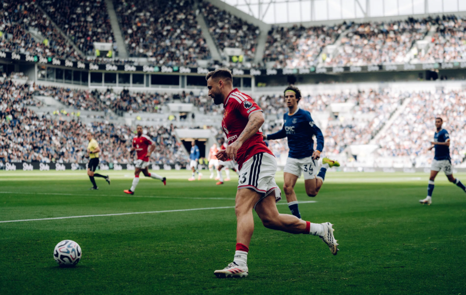Everton vs Manchester United (20:00 - 06/09)